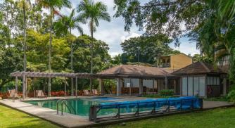 The OAKS - Magnificent Two-Story Apartment With Golf Course View in Escazu, San Rafael, Costa Rica