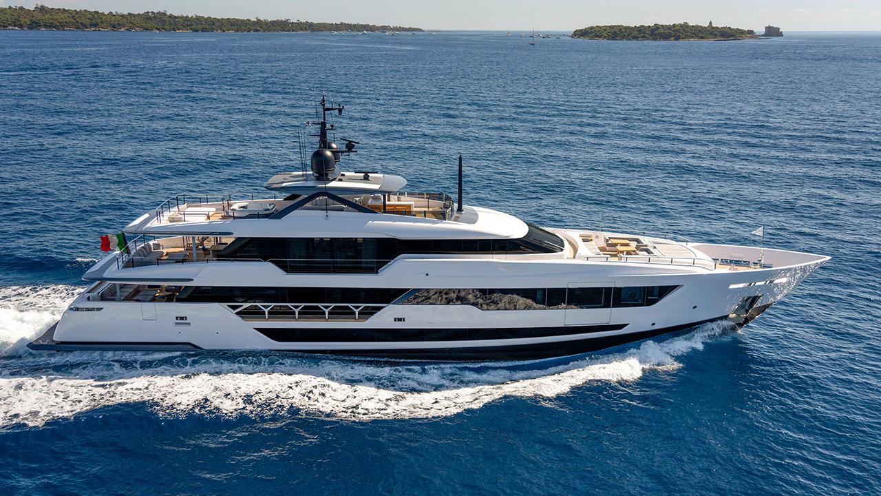 Custom Line 140 Superyacht is The Luxury Yacht You Have Always Dreamt Of