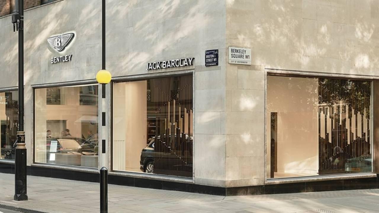 Bentley Reinvents the Luxury Car Showroom for the Torcal Era